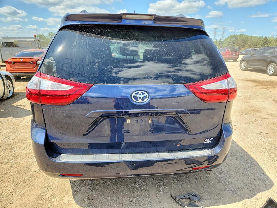 Aukcja sprzedaży 2019 Toyota Sienna, vin: 5TDDZ3DC8KS221195, numer aukcji: 65893786