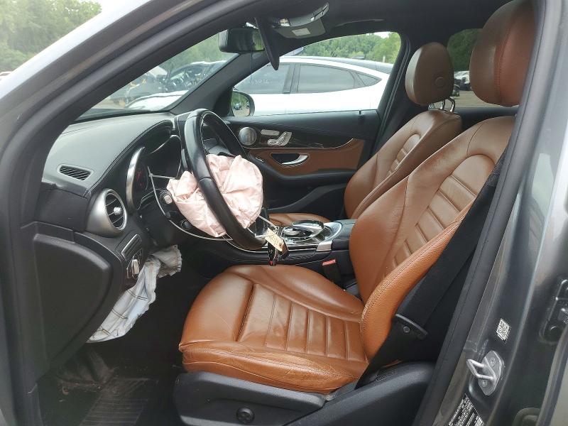 63818376 :رقم المزاد ، WDC0G4KB7HF127641 vin ، 2017 Mercedes-benz Glc مزاد بيع