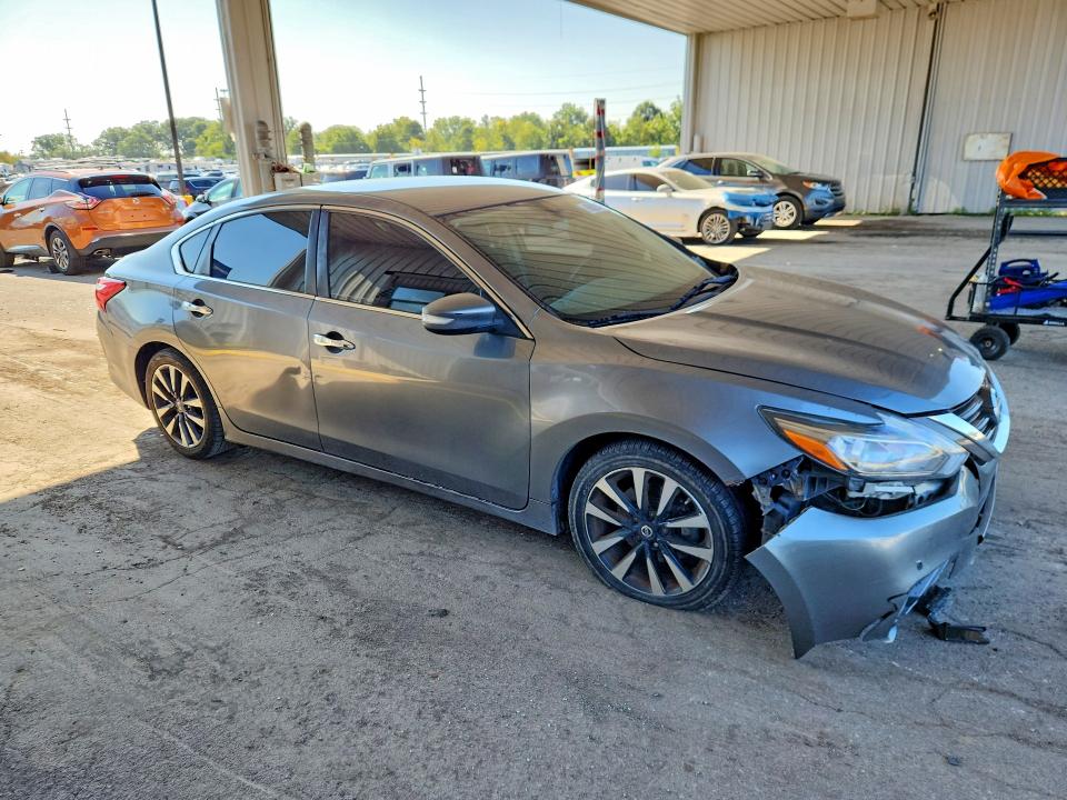 Продаж на аукціоні авто 2017 Nissan Altima, vin: 1N4AL3AP6HC169805, номер лоту: 66821496