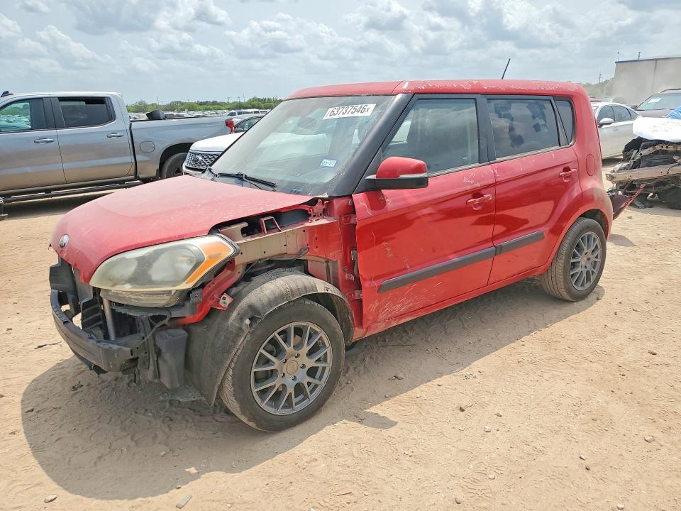 63737546 :رقم المزاد ، KNDJT2A64D7513677 vin ، 2013 Kia Soul مزاد بيع