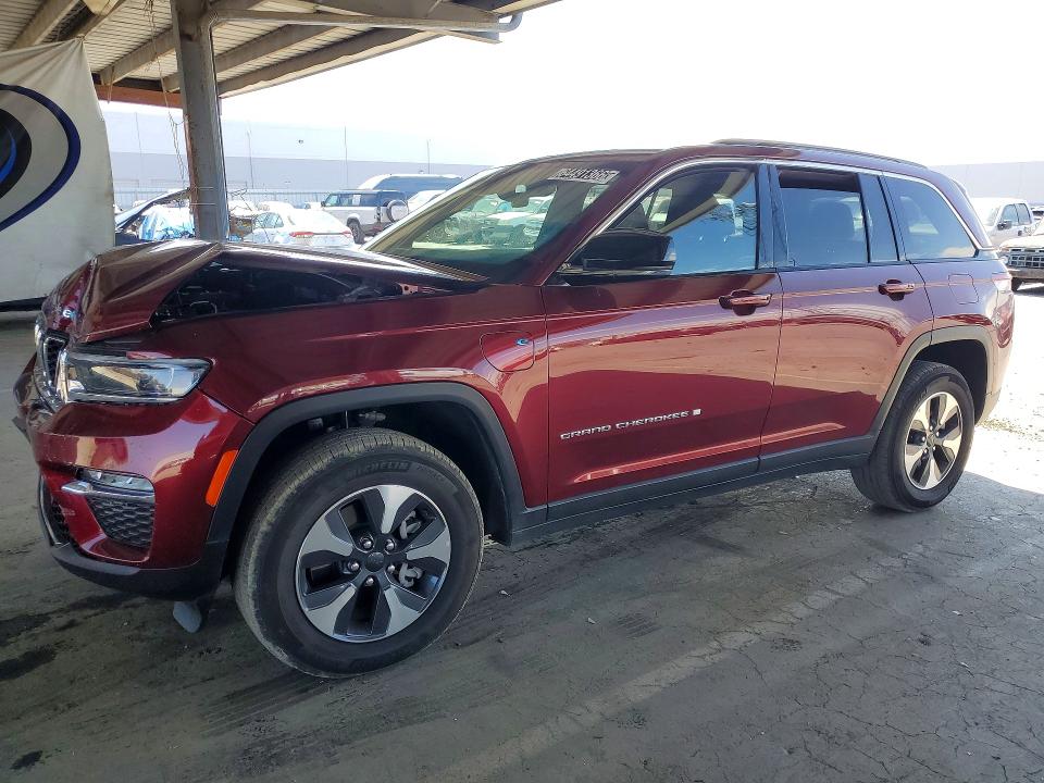 Продаж на аукціоні авто 2025 Jeep Grand Cherokee, vin: 1C4RJYB63S8704265, номер лоту: 64491366