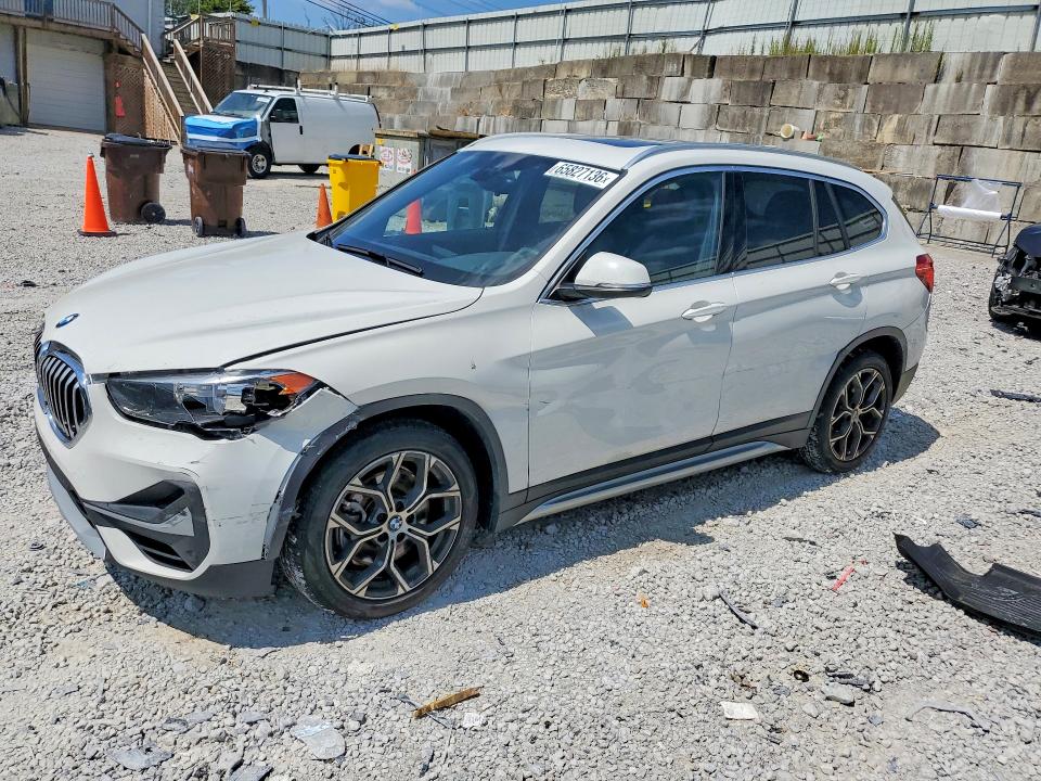 65827136 :رقم المزاد ، WBXJG9C00M5U43700 vin ، 2021 Bmw X1 مزاد بيع