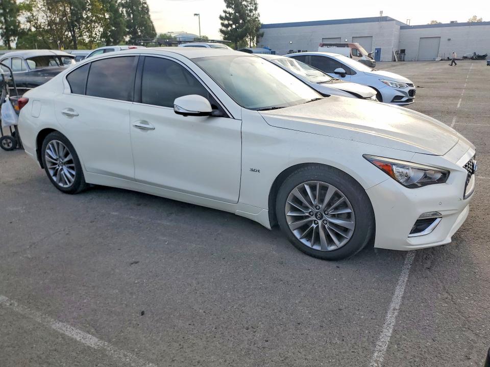 Auction sale of the 2018 Infiniti Q50, vin: JN1EV7AP4JM358159, lot number: 64946936