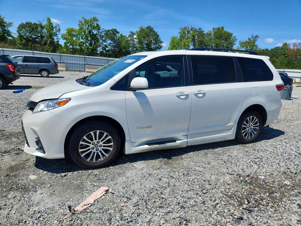 Aukcja sprzedaży 2018 Toyota Sienna, vin: 5TDYZ3DC5JS961139, numer aukcji: 65007016