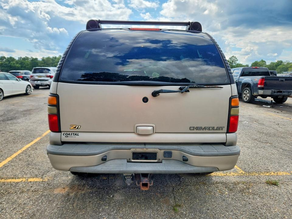 2004 Chevrolet Tahoe მანქანა იყიდება აუქციონზე, vin: 1GNEK13T44R220147, აუქციონის ნომერი: 63553456