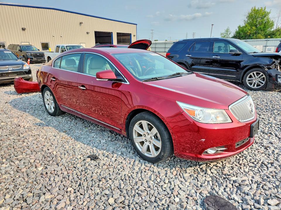 64231896 :رقم المزاد ، 1G4GC5ED5BF317640 vin ، 2011 Buick Lacrosse مزاد بيع