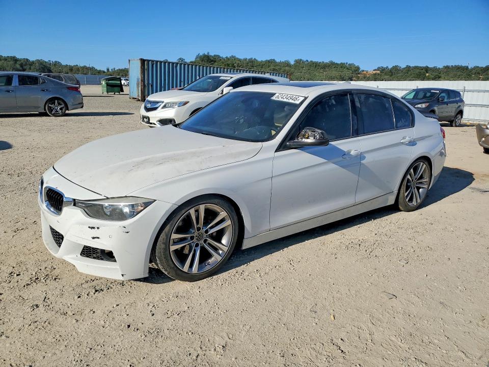 62434946 :رقم المزاد ، WBA8B9G56JNU99441 vin ، 2018 Bmw 330 مزاد بيع