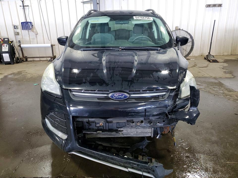 64768756 :رقم المزاد ، 1FMCU9G92GUB77089 vin ، 2016 Ford Escape مزاد بيع