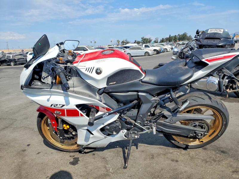 2022 Yamaha Yzfr7 მანქანა იყიდება აუქციონზე, vin: JYARM38YXNA001242, აუქციონის ნომერი: 61730556