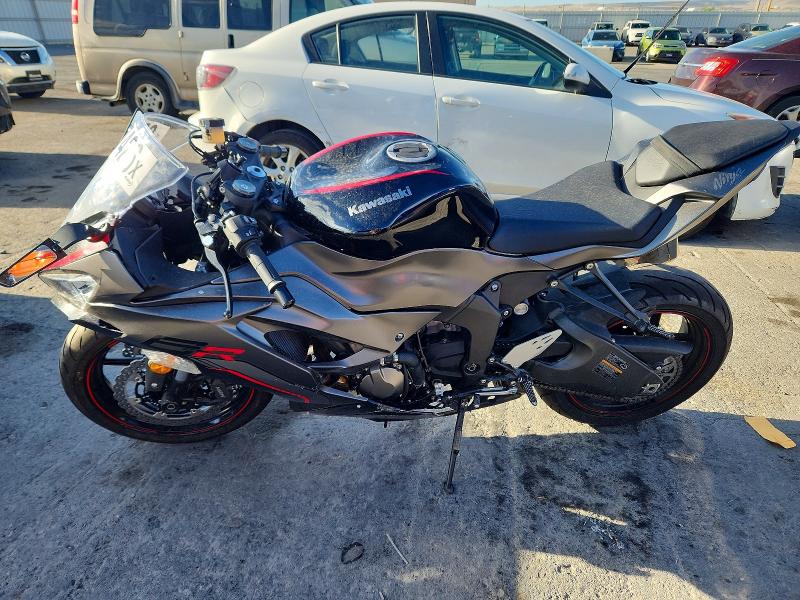 65547426 :رقم المزاد ، JKBZXJH13NA012401 vin ، 2022 Kawasaki Zx636 مزاد بيع