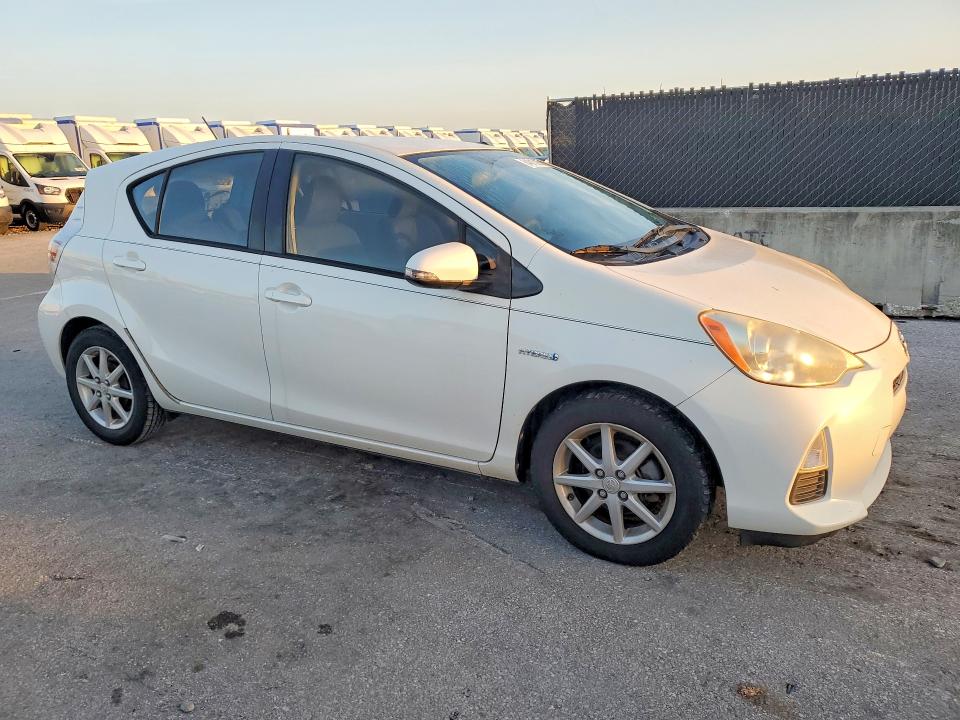 Aukcja sprzedaży 2012 Toyota Prius C, vin: JTDKDTB31C1508854, numer aukcji: 64615256