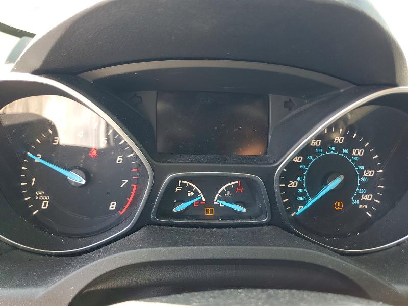 63997596 :رقم المزاد ، 1FMCU0GX0FUC59735 vin ، 2015 Ford Escape مزاد بيع