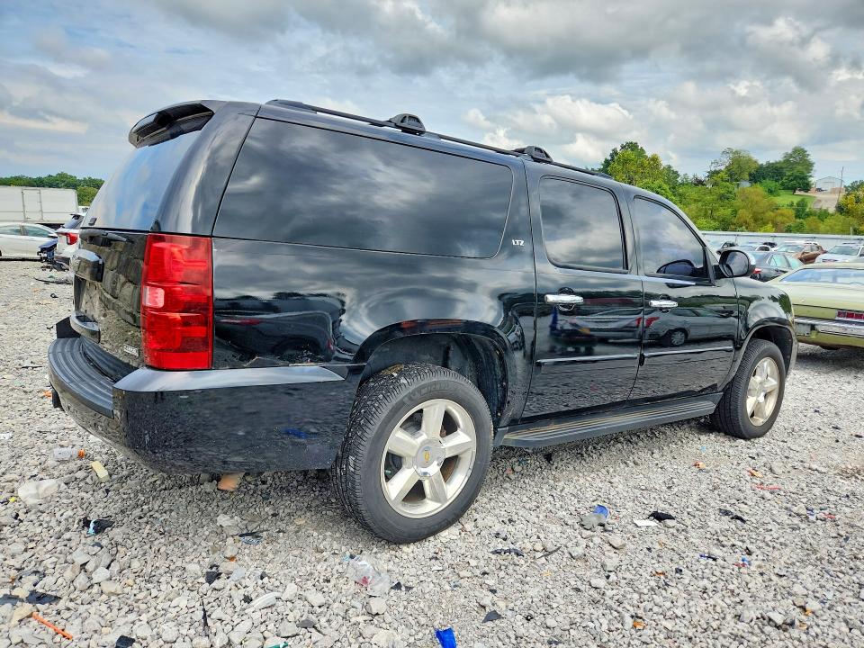 2008 Chevrolet Suburban მანქანა იყიდება აუქციონზე, vin: 1GNFK16398R104934, აუქციონის ნომერი: 65792206