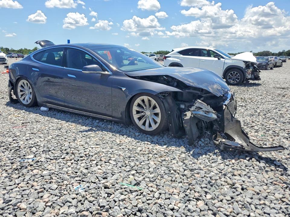 Aukcja sprzedaży 2018 Tesla Model S, vin: 5YJSA1E26JF276062, numer aukcji: 64642066