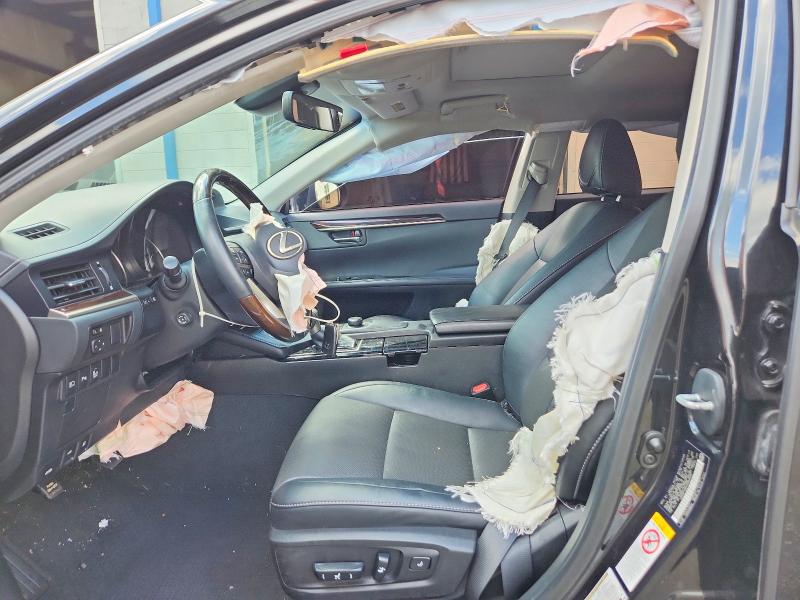 63811946 :رقم المزاد ، 58ABK1GG4HU066555 vin ، 2017 Lexus Es مزاد بيع