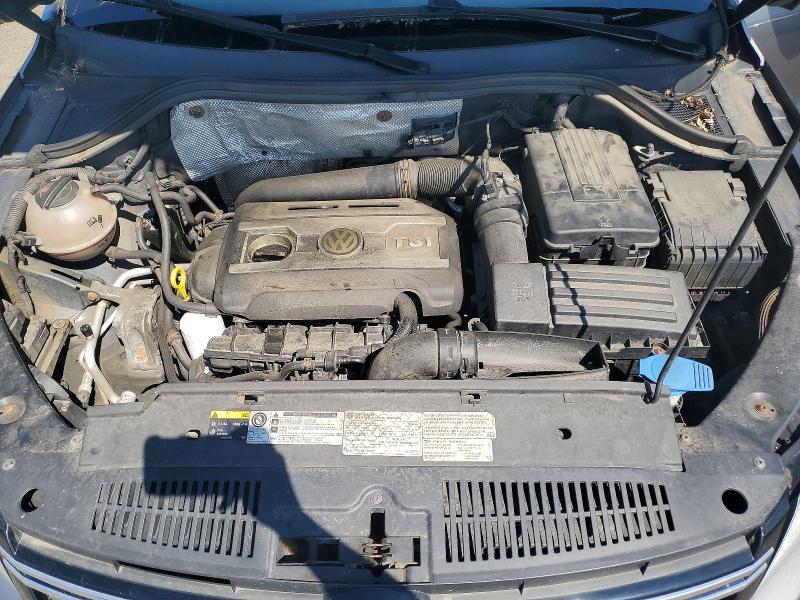 2016 Volkswagen Tiguan მანქანა იყიდება აუქციონზე, vin: WVGBV7AX1GW580182, აუქციონის ნომერი: 64216056