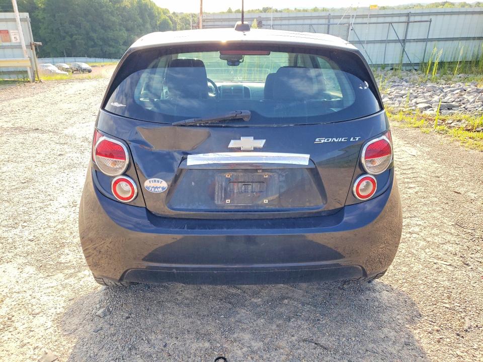 2015 Chevrolet Sonic მანქანა იყიდება აუქციონზე, vin: 1G1JC6SH7F4137514, აუქციონის ნომერი: 63899876