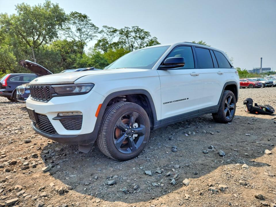 Продажа на аукционе авто 2024 Jeep Grand Cherokee, vin: 1C4RJHBG5RC223370, номер лота: 64601606