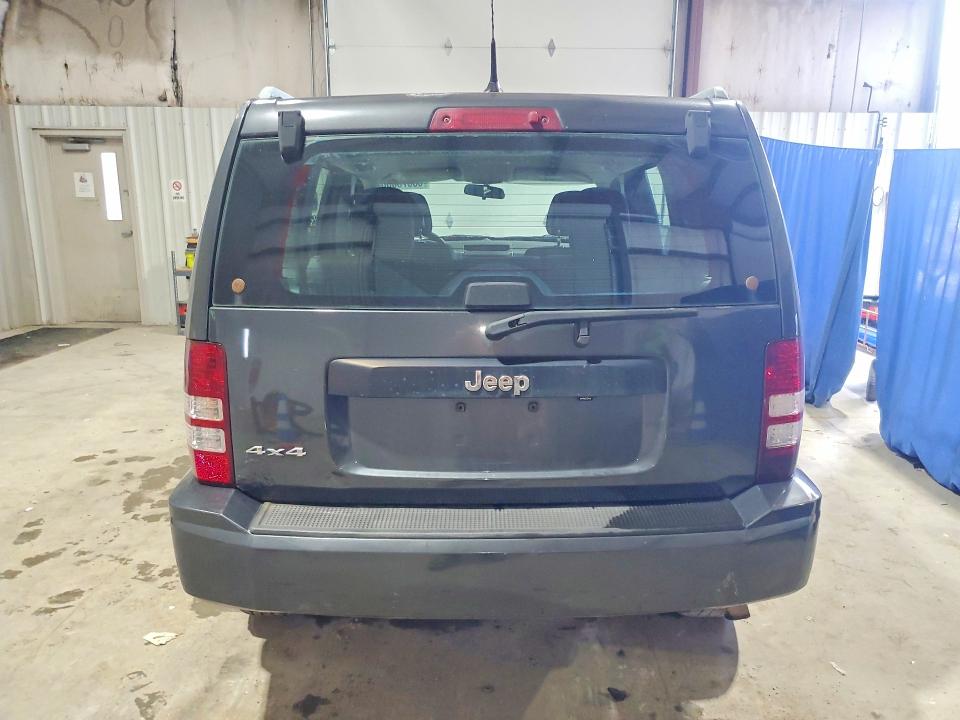 63573036 :رقم المزاد ، 1J4PN2GKXBW565384 vin ، 2011 Jeep Liberty مزاد بيع