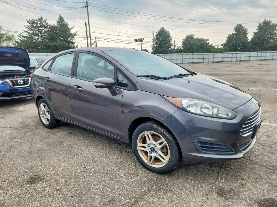 2017 Ford Fiesta მანქანა იყიდება აუქციონზე, vin: 3FADP4BJXHM164090, აუქციონის ნომერი: 64755226