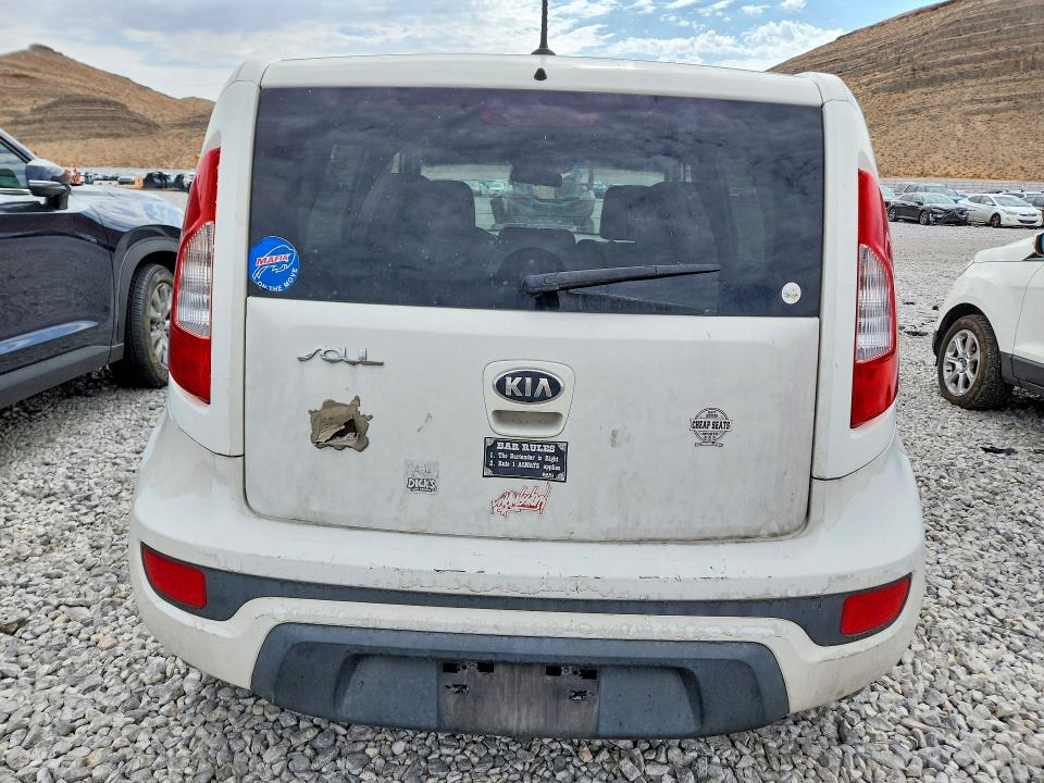 64289576 :رقم المزاد ، KNDJT2A56D7572771 vin ، 2013 Kia Soul مزاد بيع
