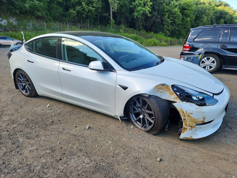 Продажа на аукционе авто 2022 Tesla Model 3, vin: 5YJ3E1EB5NF249997, номер лота: 66635416
