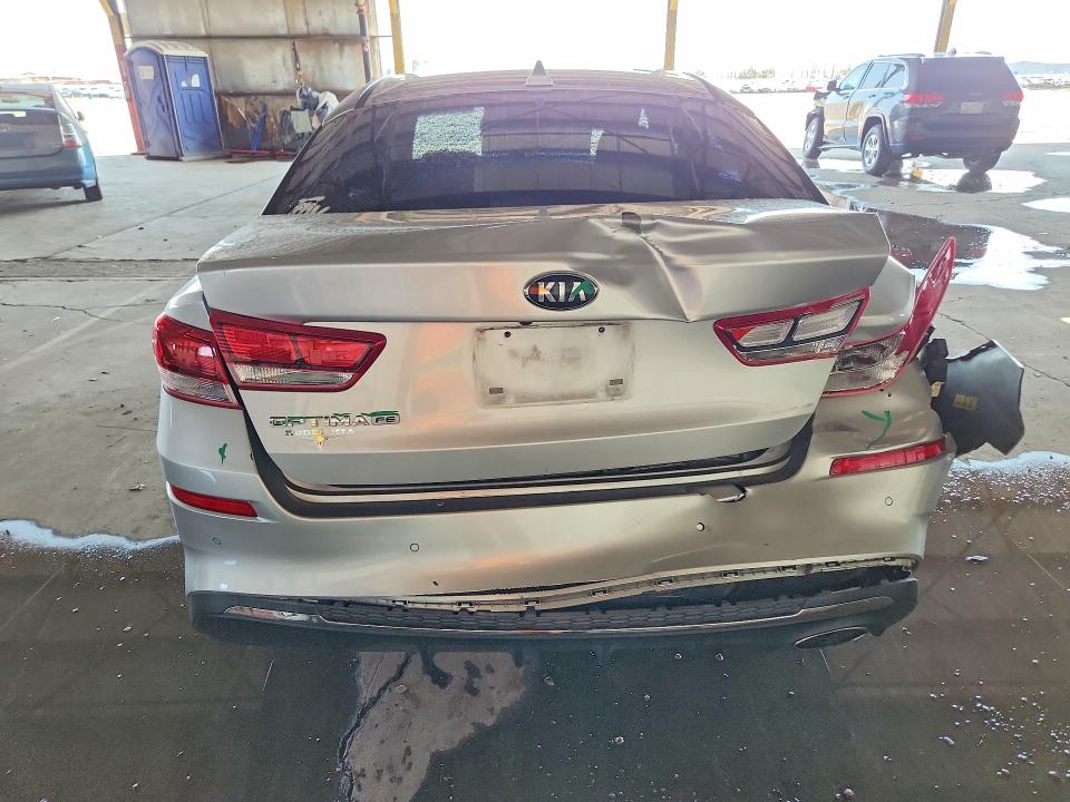 2020 Kia Optima მანქანა იყიდება აუქციონზე, vin: 5XXGT4L33LG399234, აუქციონის ნომერი: 64492886