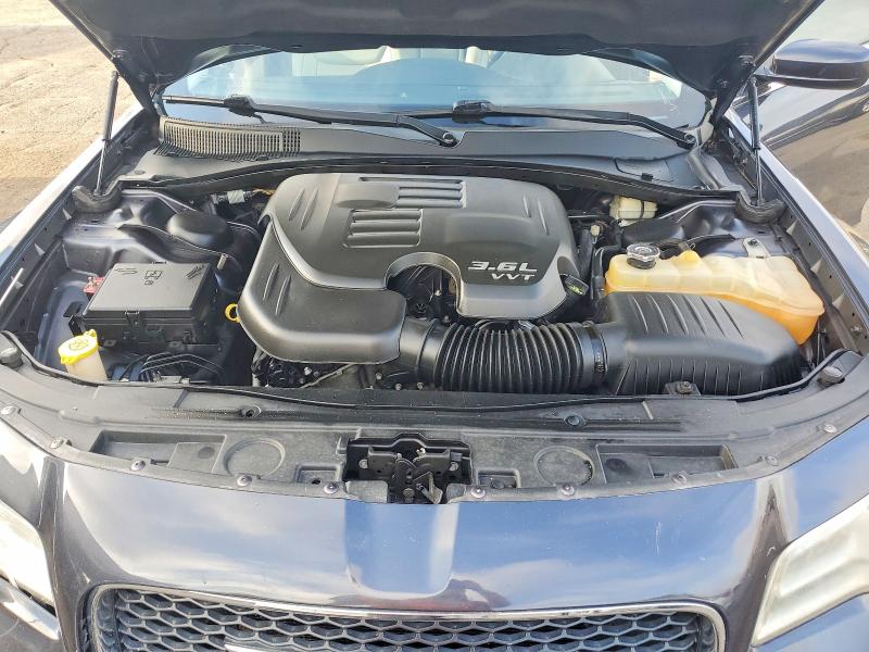 2015 Chrysler 300 მანქანა იყიდება აუქციონზე, vin: 2C3CCAAG8FH893713, აუქციონის ნომერი: 64138706