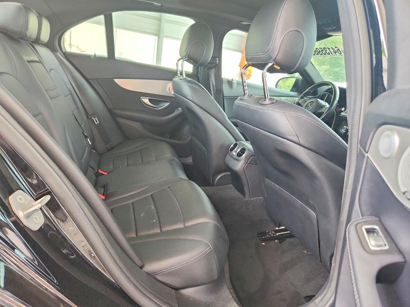 64135986 :رقم المزاد ، 55SWF4JB8JU241094 vin ، 2018 Mercedes-benz C مزاد بيع
