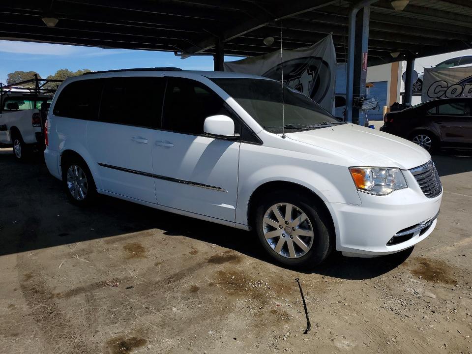 64999426 :رقم المزاد ، 2C4RC1BG1GR220987 vin ، 2016 Chrysler Town & Country مزاد بيع