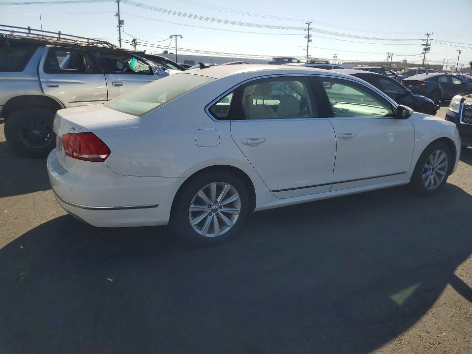 Продажа на аукционе авто 2012 Volkswagen Passat, vin: 1VWCP7A32CC005372, номер лота: 66622506