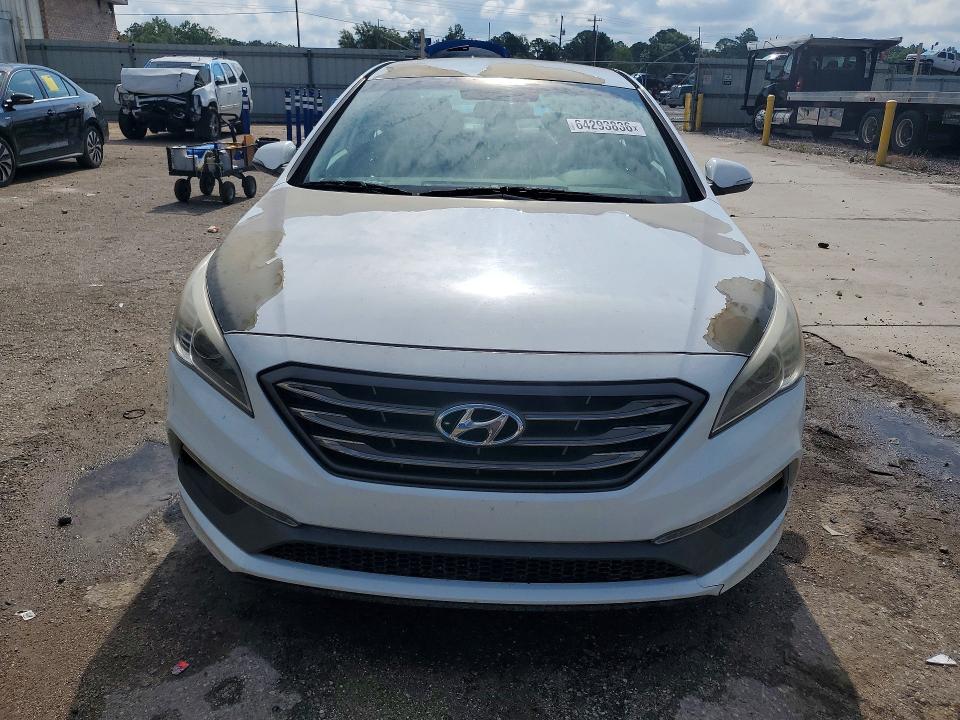 64293836 :رقم المزاد ، 5NPE34AF3FH085239 vin ، 2015 Hyundai Sonata مزاد بيع
