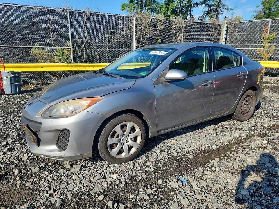 65642146 :رقم المزاد ، JM1BL1TF2D1730563 vin ، 2013 Mazda 3 مزاد بيع