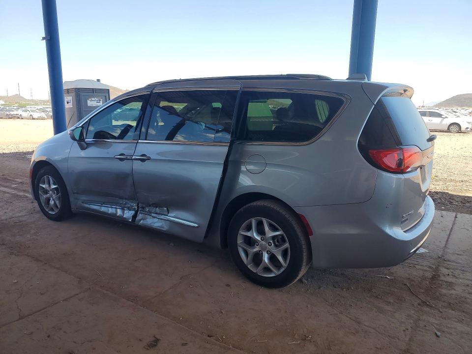 Auction sale of the 2017 Chrysler Pacifica, vin: 2C4RC1EG3HR538302, lot number: 63647476