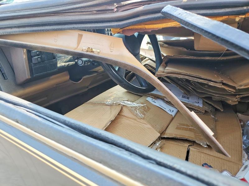64470566 :رقم المزاد ، 1GCDC14H0JZ213378 vin ، 1988 Chevrolet Gmt-400 مزاد بيع