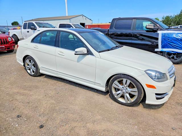 Auction sale of the 2012 Mercedes-benz C, vin: WDDGF8BB9CA648094, lot number: 62462916