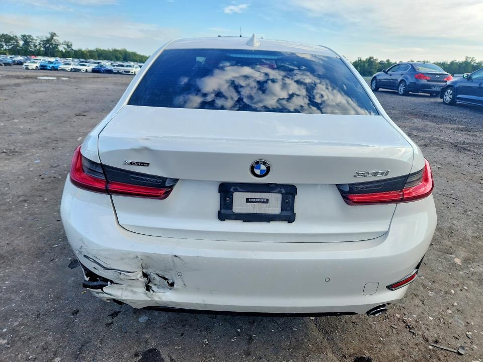 65281186 :رقم المزاد ، 3MW5R7J02M8B63311 vin ، 2021 Bmw 330xi مزاد بيع
