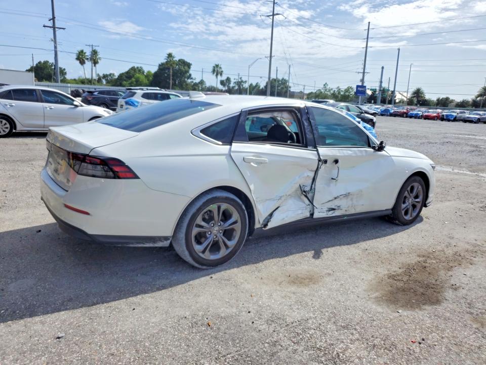 63969376 :رقم المزاد ، 1HGCY1F30PA019702 vin ، 2023 Honda Accord مزاد بيع