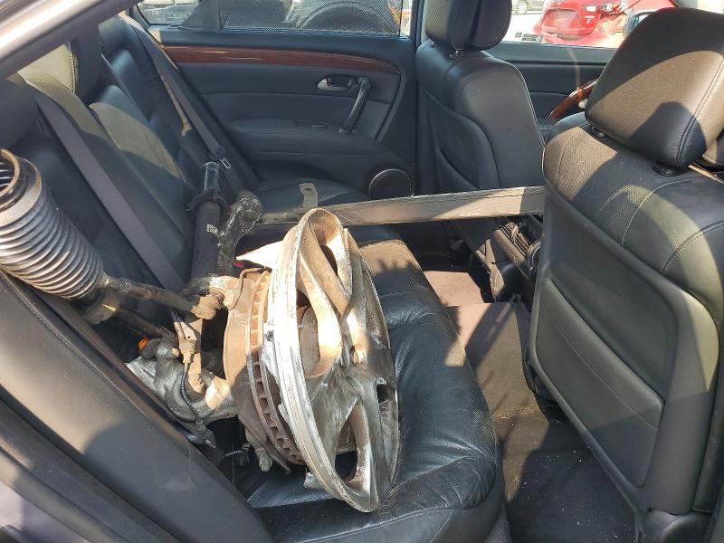 Продажа на аукционе авто 2005 Acura Rl, vin: JH4KB16555C005579, номер лота: 64232686
