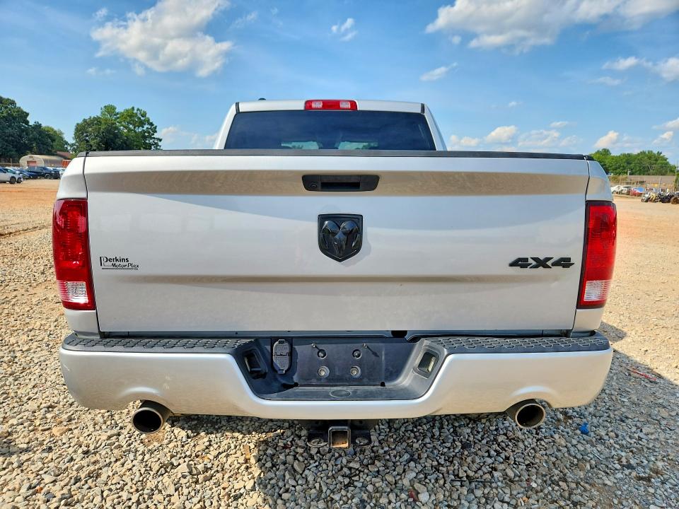 65894206 :رقم المزاد ، 1C6RR7KT0KS548558 vin ، 2019 Ram 1500 Classic مزاد بيع