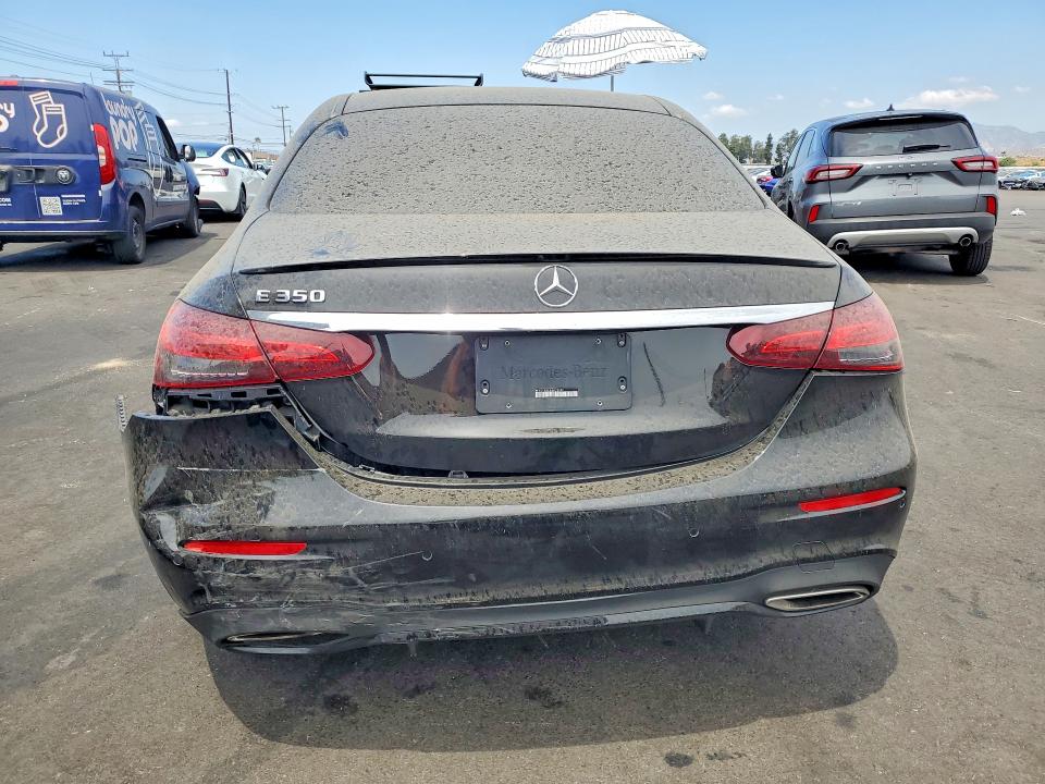 2022 Mercedes-benz E მანქანა იყიდება აუქციონზე, vin: W1KZF8DB3NB025699, აუქციონის ნომერი: 65114656