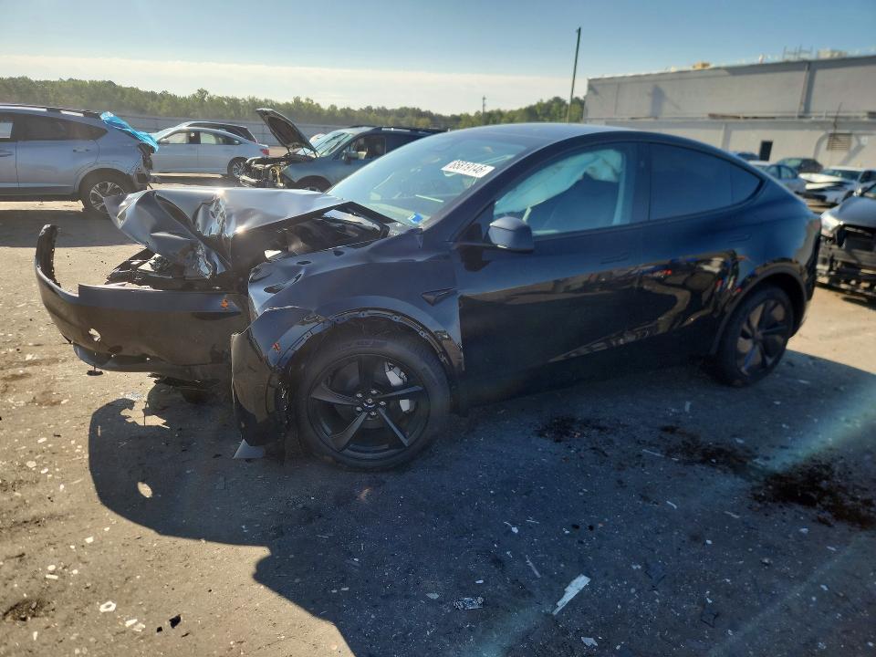 65819146 :رقم المزاد ، 7SAYGDEE1TA705891 vin ، 2026 Tesla Model Y مزاد بيع