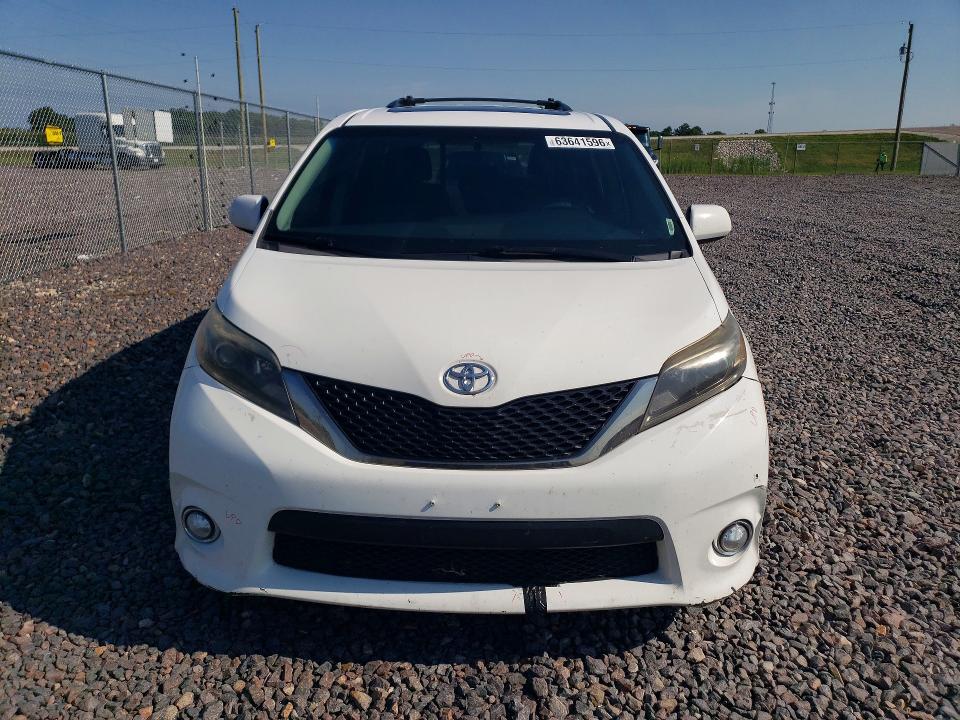 Продажа на аукционе авто 2017 Toyota Sienna, vin: 5TDXZ3DC2HS821149, номер лота: 63641596