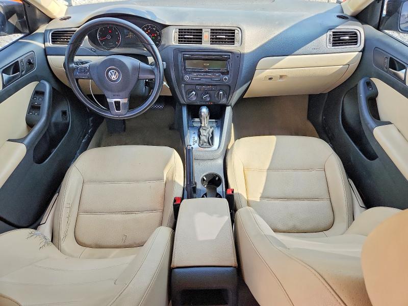 67056126 :رقم المزاد ، 3VWDP7AJ5CM369125 vin ، 2012 Volkswagen Jetta مزاد بيع