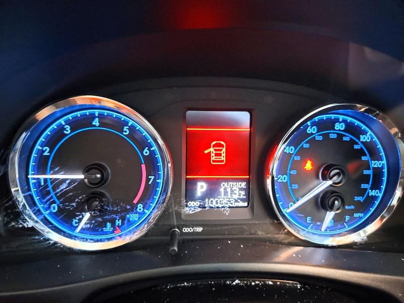 2017 Toyota Corolla მანქანა იყიდება აუქციონზე, vin: 5YFBURHE9HP695193, აუქციონის ნომერი: 63880266