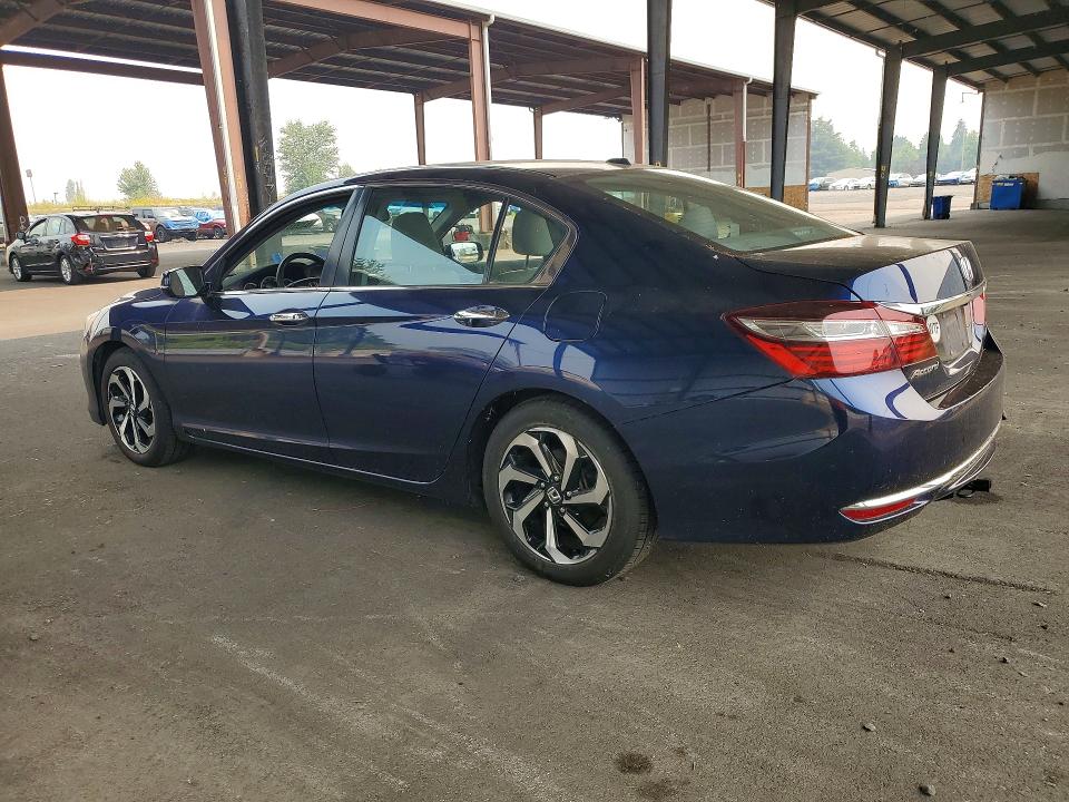 Продажа на аукционе авто 2017 Honda Accord, vin: 1HGCR2F85HA112196, номер лота: 63998716