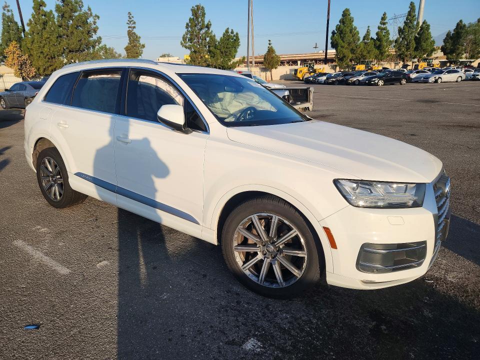 67095766 :رقم المزاد ، WA1LHAF71KD038410 vin ، 2019 Audi Q7 مزاد بيع