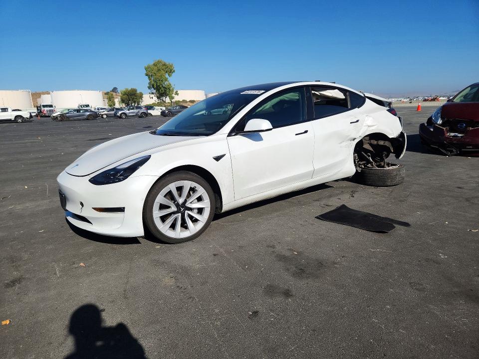 2021 Tesla Model 3 მანქანა იყიდება აუქციონზე, vin: 5YJ3E1EB4MF015414, აუქციონის ნომერი: 63241576