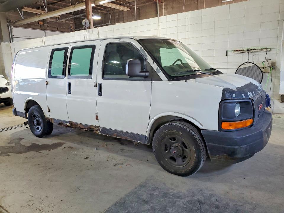 64065826 :رقم المزاد ، 1GTEG15X541161618 vin ، 2004 Gmc Savana مزاد بيع