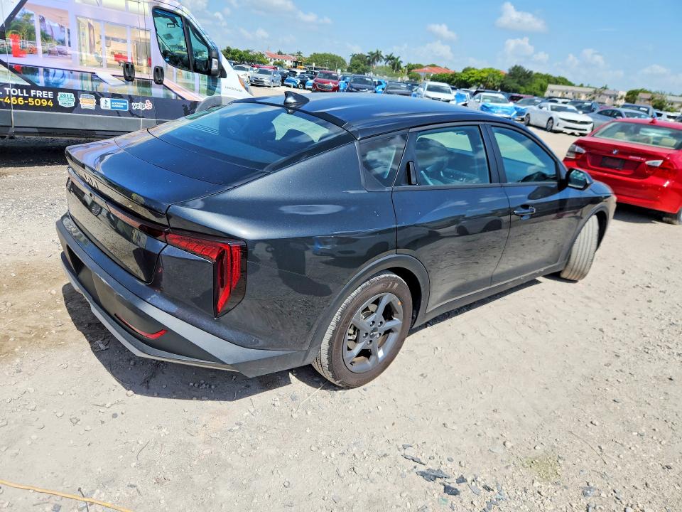 64908286 :رقم المزاد ، 3KPFT4DE2TE321905 vin ، 2026 Kia K4 مزاد بيع